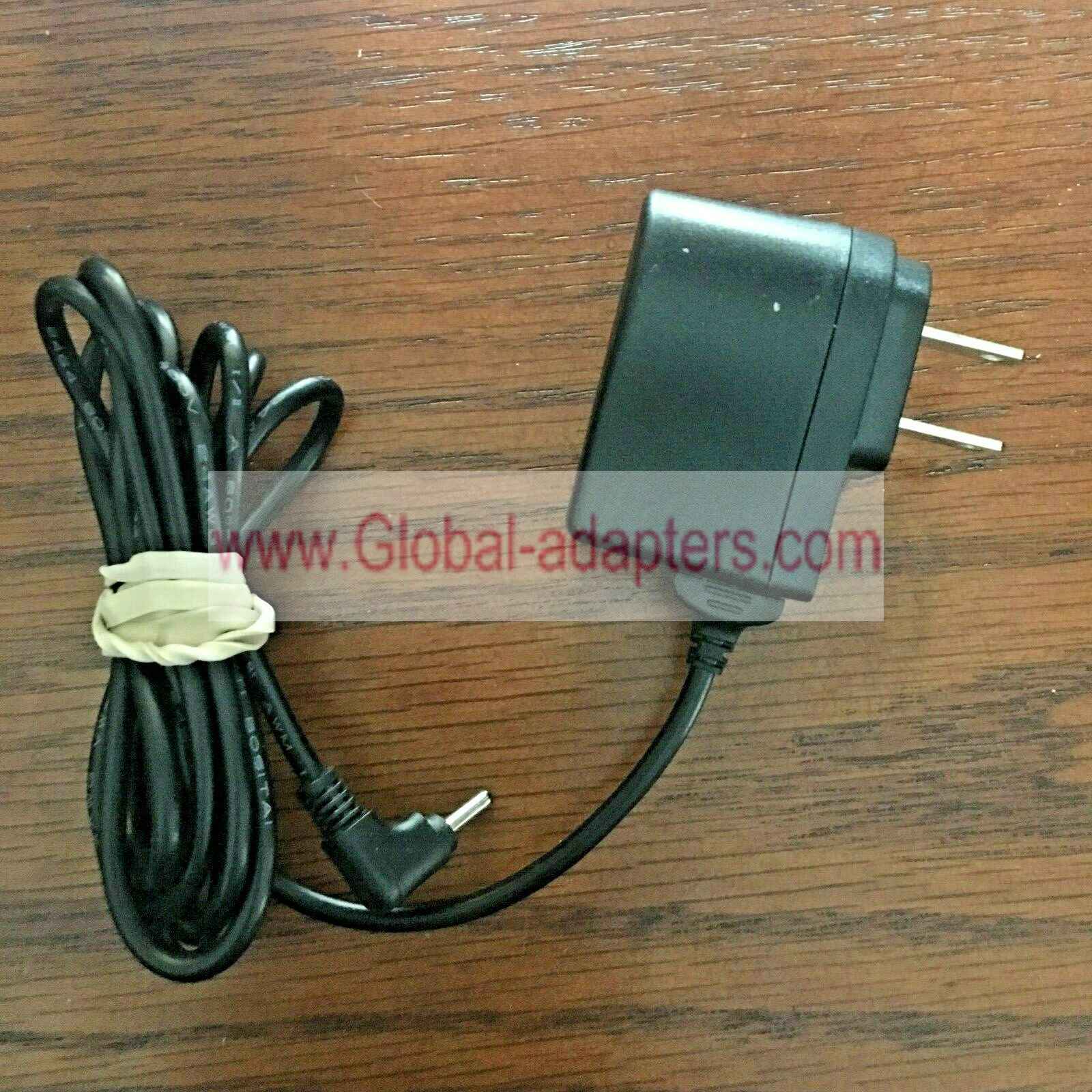 NEW LPL-C005050100ZW Switching Wall Power Supply Micro USB Adapter 100-240V 200mA max 5V 1000mA